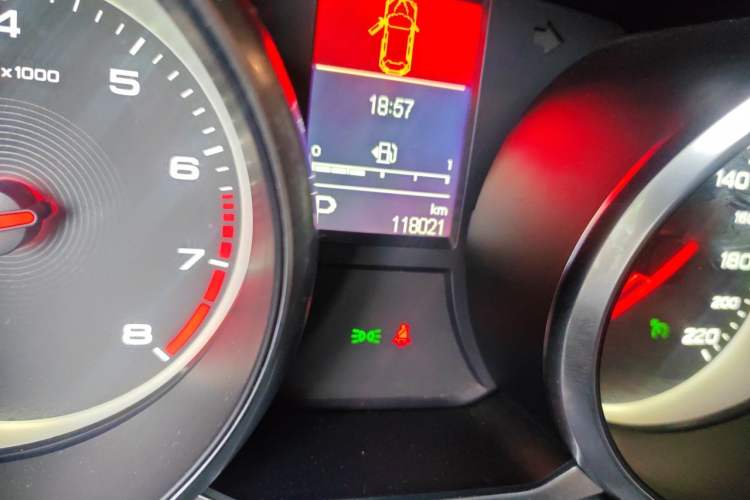 Used MG GS 2017 20T Automatic Prestige Edition Odometer Close Up