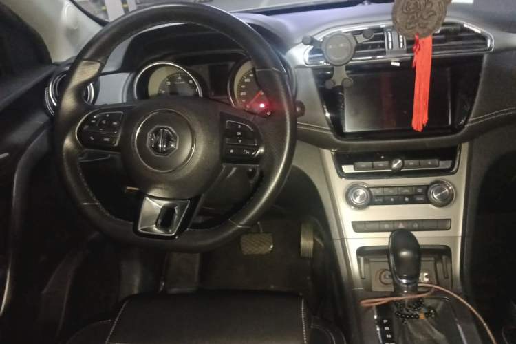 Used MG GS 2017 20T Automatic Luxury Edition Steering Wheel