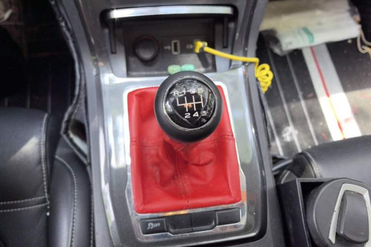 Used MG GS 2017 20T Manual Luxury Edition Gear Lever