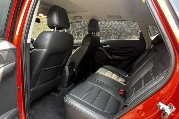 Used MG GS 2017 20T Automatic Luxury Edition Interior 4
