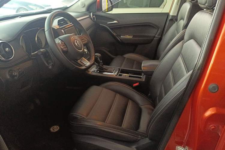 Used MG GS 2017 30T Automatic Prestige Edition Left Front Seat