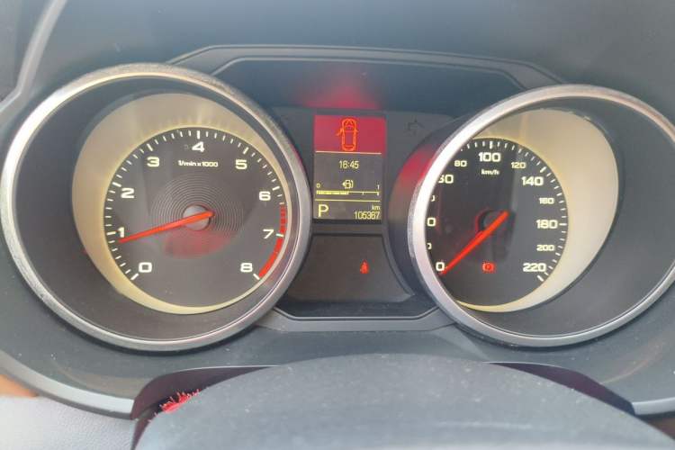 Used MG GS 2017 20T Automatic Luxury Edition Odometer Close Up