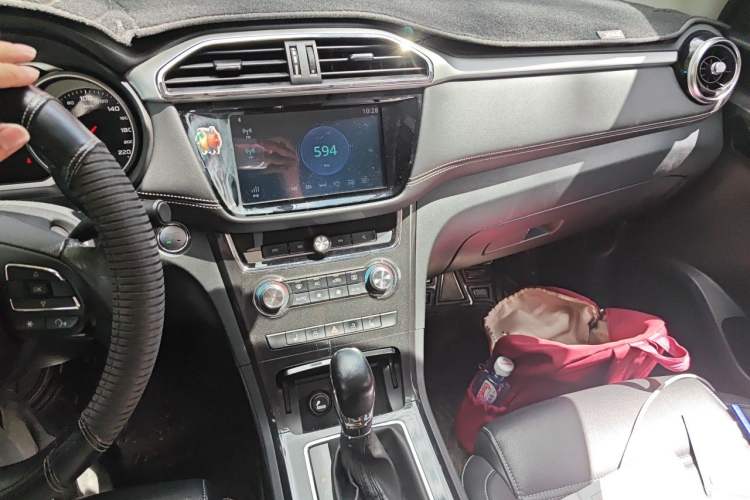Used MG GS 2017 30T Automatic Prestige Edition Audio And AC Panel