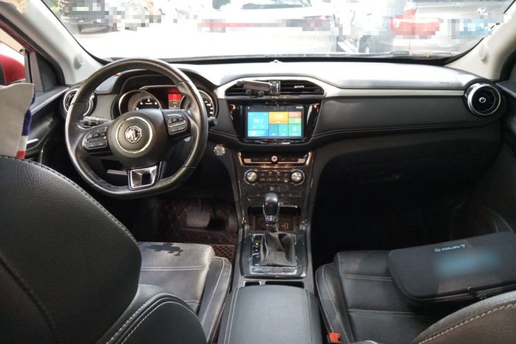 Used MG GS 2017 20T Automatic Prestige Edition Center Console