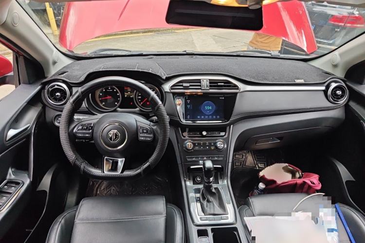 Used MG GS 2017 30T Automatic Prestige Edition Center Console