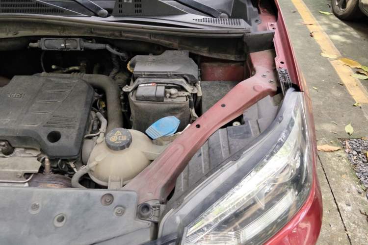 Used MG GS 2017 20T Automatic Prestige Edition Engine Bay Left