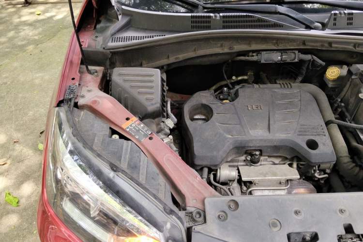 Used MG GS 2017 20T Automatic Prestige Edition Engine Bay Right