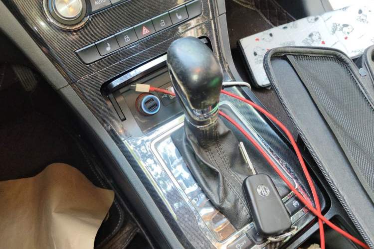 Used MG GS 2017 30T Automatic Prestige Edition Gear Lever