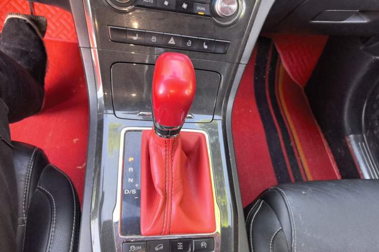 Used MG GS 2017 30T Automatic All-Wheel-Drive Flagship Edition Gear Lever