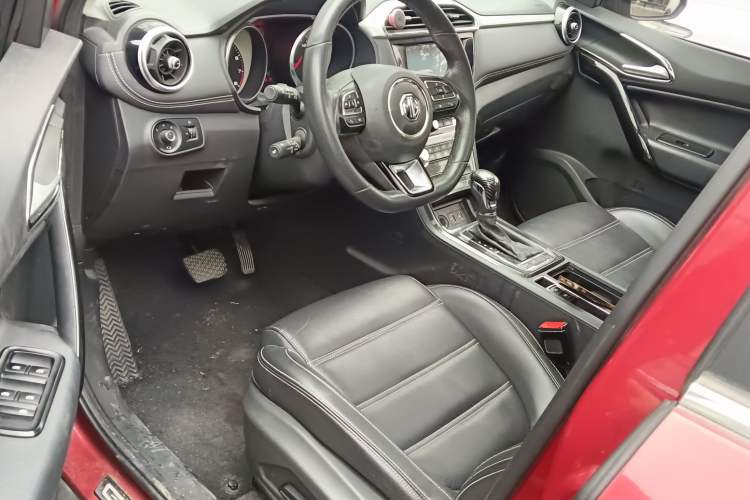 Used MG GS 2017 20T Automatic Prestige Edition Left Front Seat