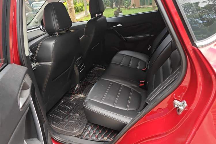 Used MG GS 2017 30T Automatic Prestige Edition Left Rear Seat