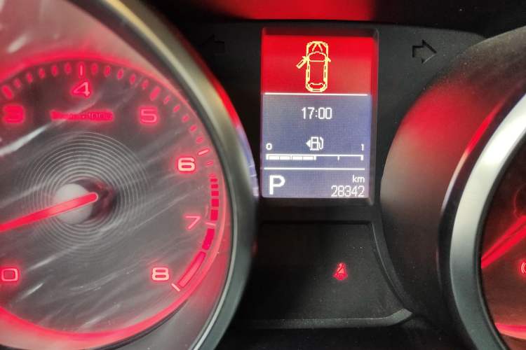 Used MG GS 2017 20T Automatic Prestige Edition Odometer Close Up