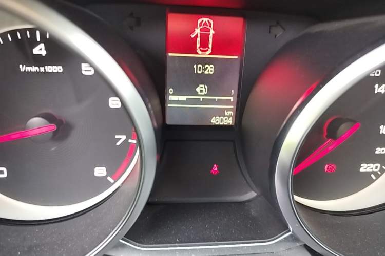 Used MG GS 2017 20T Manual Luxury Edition Odometer Close Up