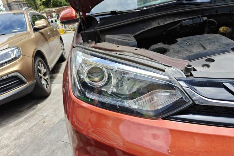 Used MG GS 2017 20T Automatic Luxury Edition Right Front Headlight