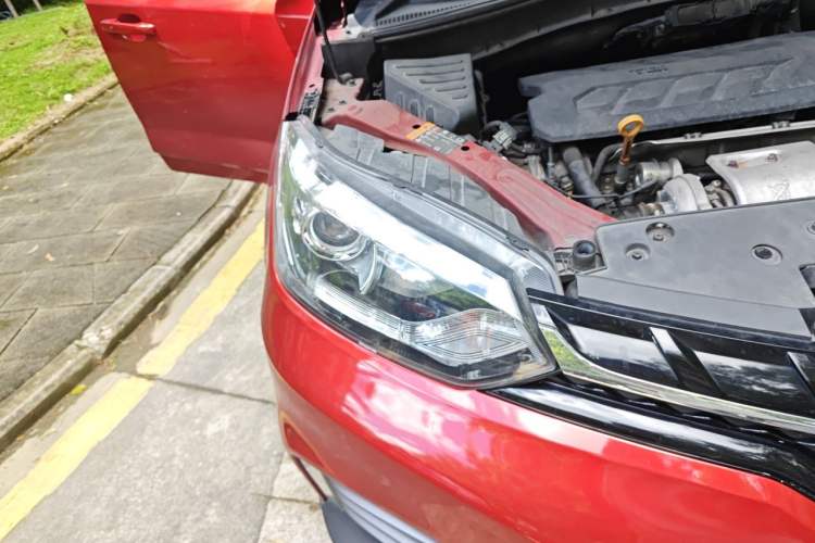 Used MG GS 2017 30T Automatic Prestige Edition Right Front Headlight