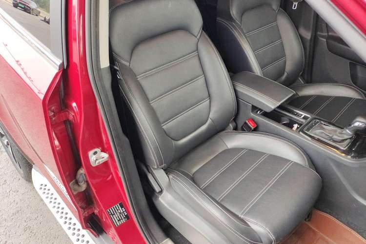 Used MG GS 2017 20T Automatic Prestige Edition Right Front Seat