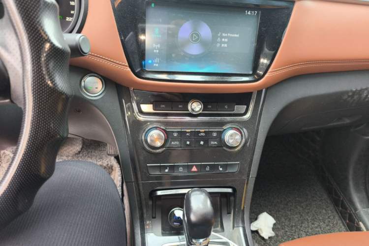 Used MG GS 2017 20T Automatic Prestige Edition Audio And AC Panel
