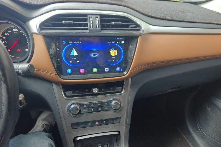 Used MG GS 2017 20T Manual Luxury Edition Audio And AC Panel