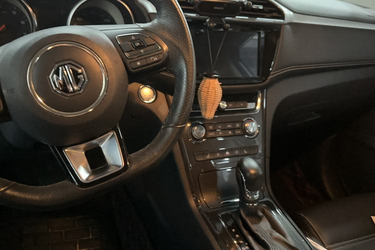 Used MG GS 2017 20T Automatic Prestige Internet Edition Audio And AC Panel