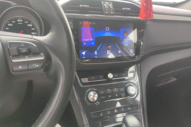 Used MG GS 2017 20T Automatic Prestige Edition Audio And AC Panel