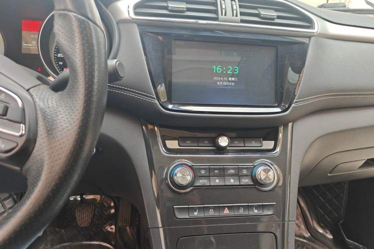 Used MG GS 2017 20T Manual Luxury Edition Audio And AC Panel