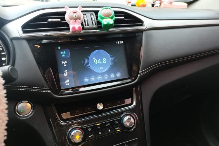 Used MG GS 2017 20T Automatic Prestige Edition Audio And AC Panel