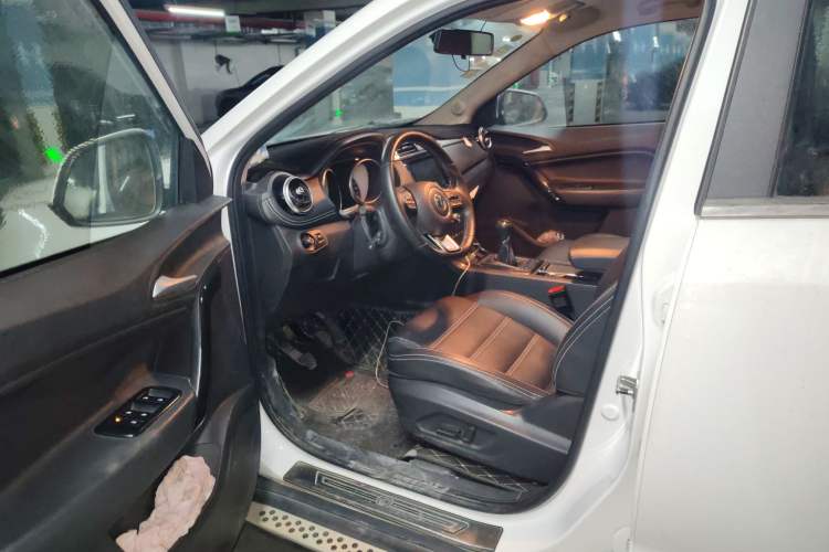 Used MG GS 2017 20T Manual Luxury Edition Driver Seat