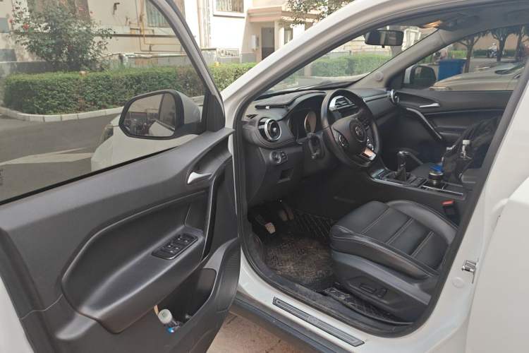 Used MG GS 2017 20T Manual Luxury Edition Driver Seat