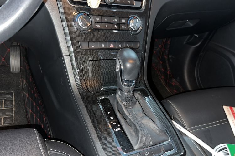Used MG GS 2017 20T Automatic Prestige Internet Edition Engine Bay
