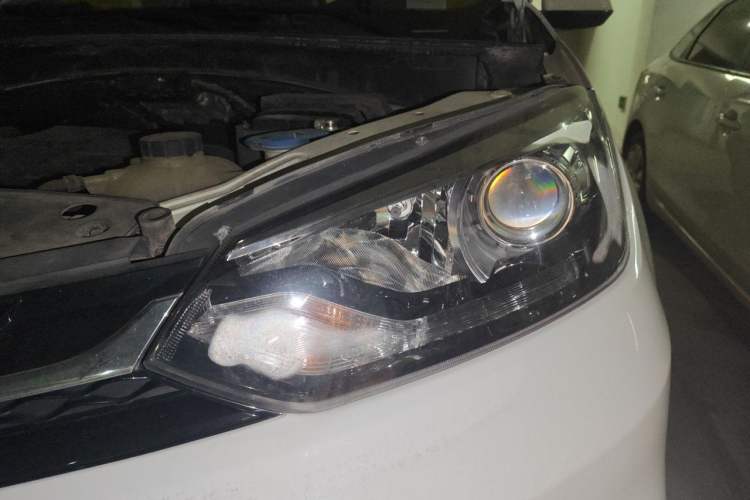 Used MG GS 2017 20T Manual Luxury Edition Engine Bay Left