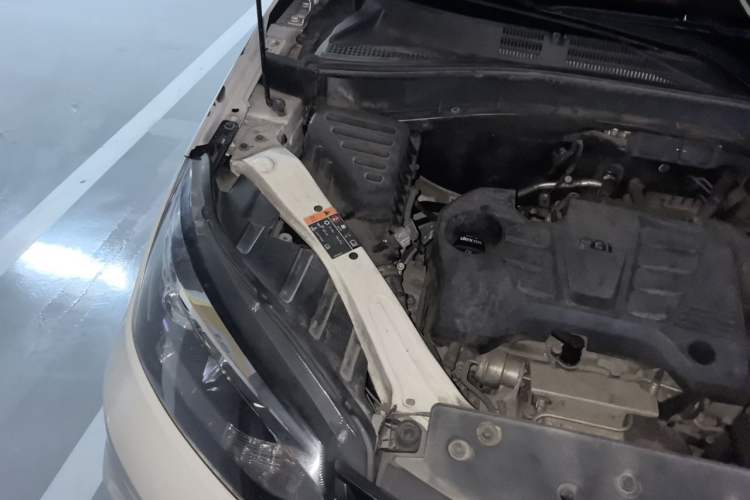 Used MG GS 2017 20T Automatic Prestige Edition Engine Bay Right