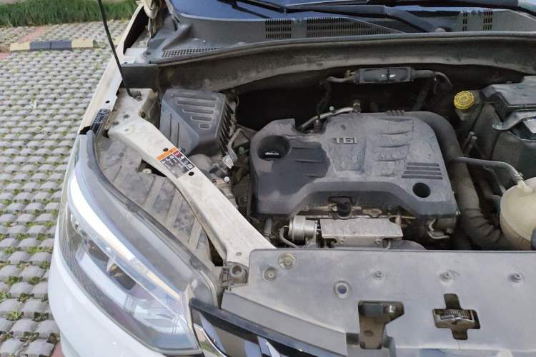 Used MG GS 2017 20T Automatic Prestige Edition Engine Bay Right