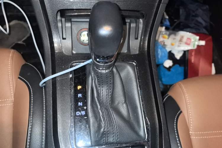 Used MG GS 2017 20T Automatic Prestige Edition Gear Lever
