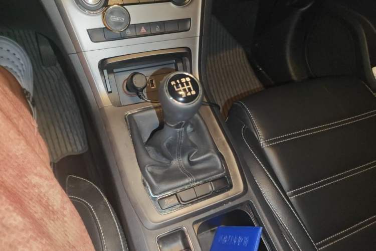 Used MG GS 2017 20T Manual Luxury Edition Gear Lever