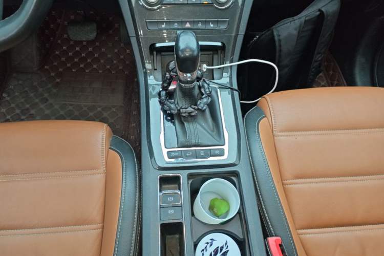 Used MG GS 2017 30T Automatic All-Wheel-Drive Flagship Edition Gear Lever