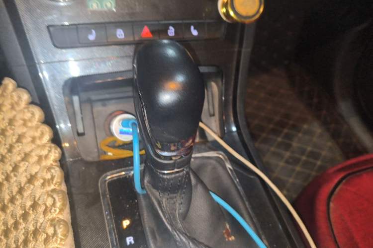 Used MG GS 2017 20T Automatic Prestige Edition Gear Lever