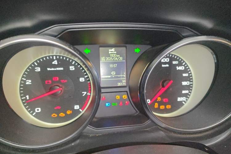 Used MG GS 2017 20T Manual Luxury Edition Instrument Cluster