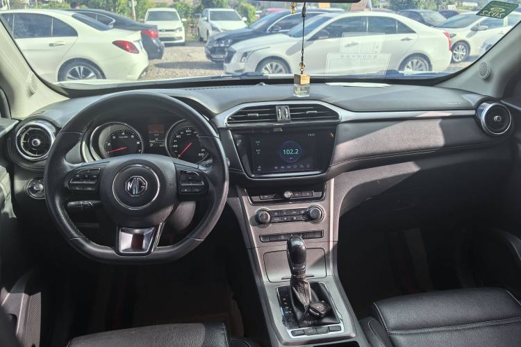 Used MG GS 2017 20T Automatic Luxury Edition Interior 1
