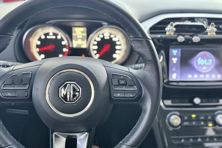 Used MG GS 2017 20T Automatic Prestige Internet Edition Interior 1