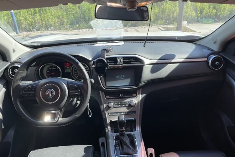 Used MG GS 2017 20T Automatic Luxury Edition Interior 1
