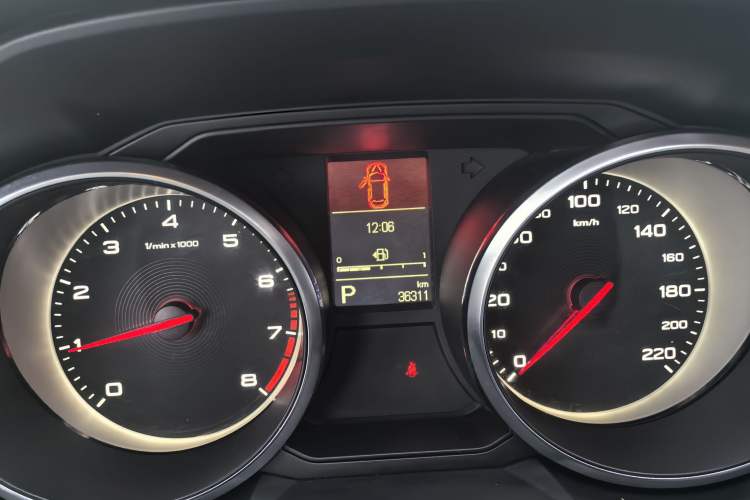 Used MG GS 2017 20T Automatic Luxury Edition Interior 10