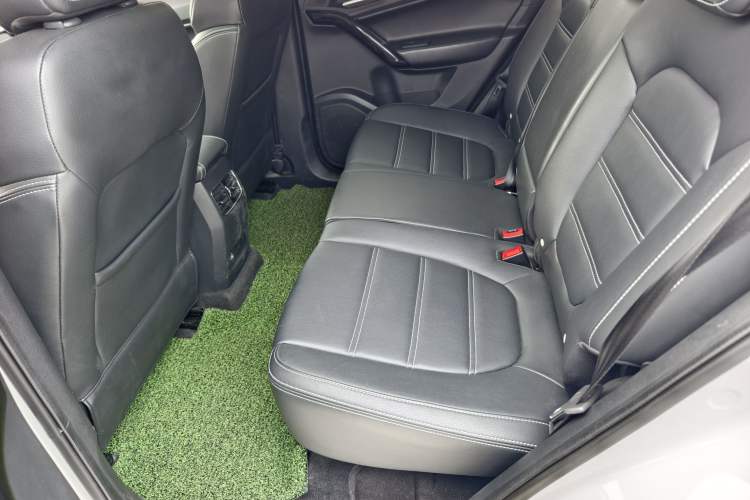 Used MG GS 2017 20T Automatic Prestige Edition Interior 2