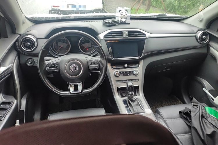 Used MG GS 2017 20T Automatic Luxury Edition Interior 2