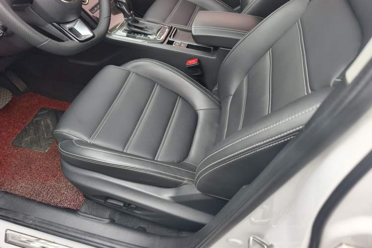 Used MG GS 2017 20T Automatic Prestige Edition Interior 3