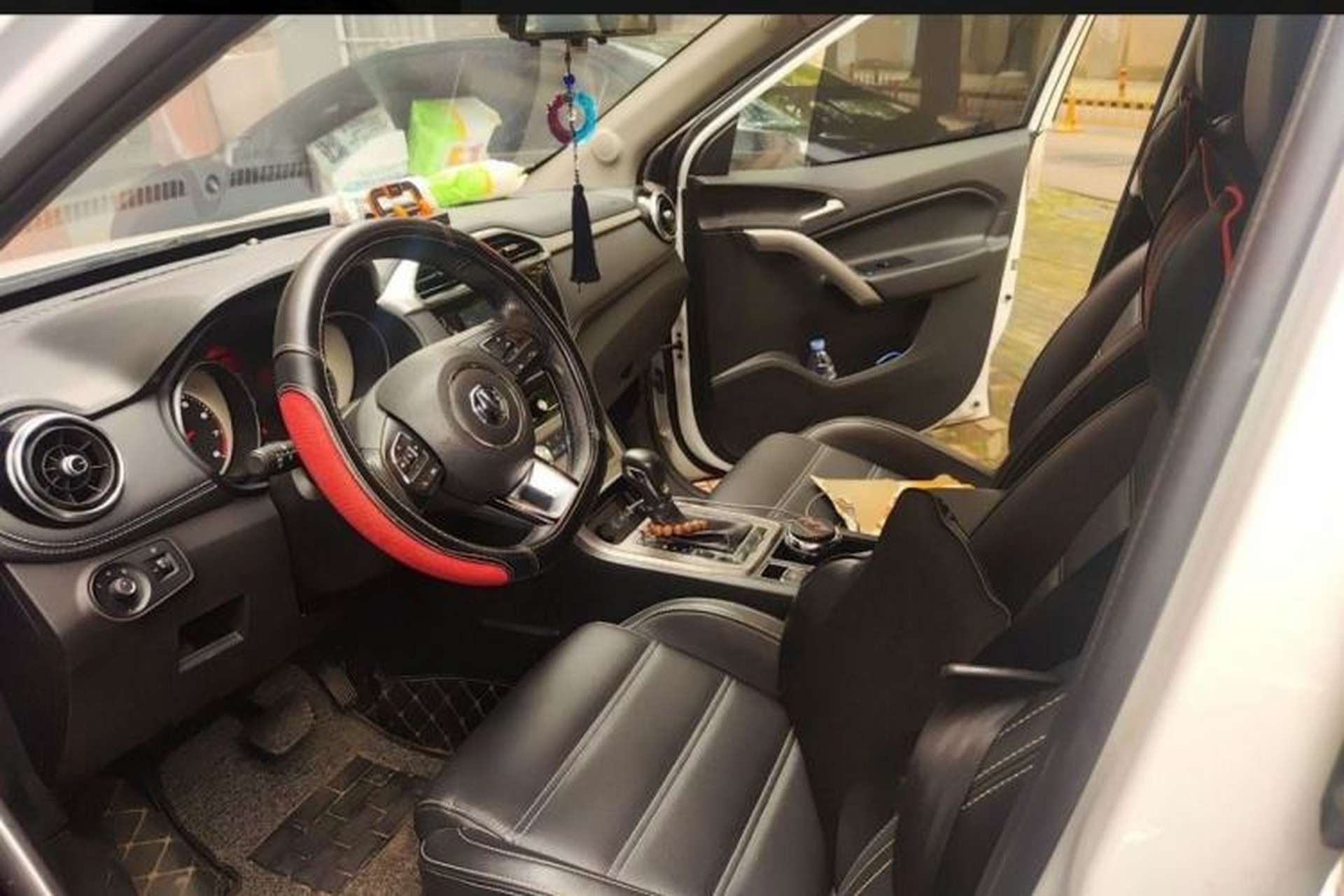 Used MG GS 2017 20T Automatic Luxury Edition Interior 3