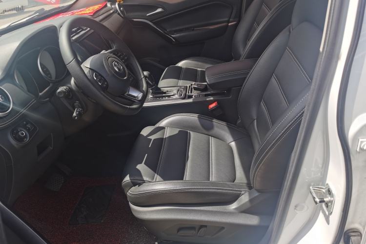 Used MG GS 2017 20T Automatic Prestige Edition Interior 4