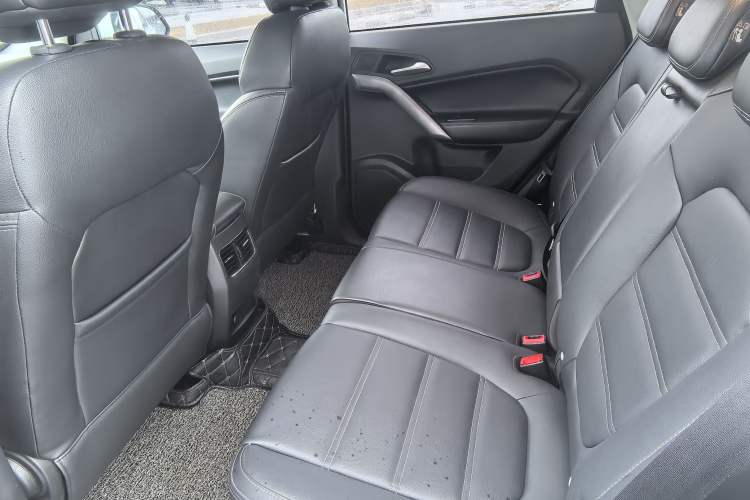 Used MG GS 2017 20T Automatic Luxury Edition Interior 5