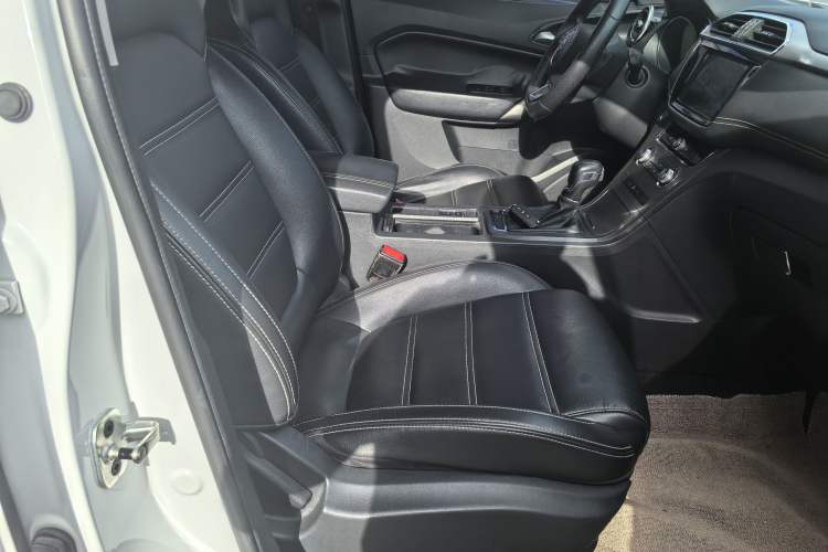 Used MG GS 2017 20T Automatic Luxury Edition Interior 7