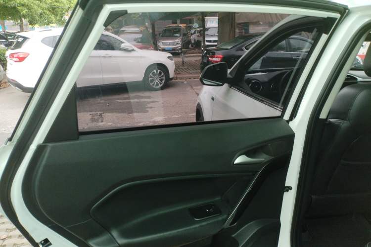 Used MG GS 2017 20T Automatic Prestige Edition Interior 8