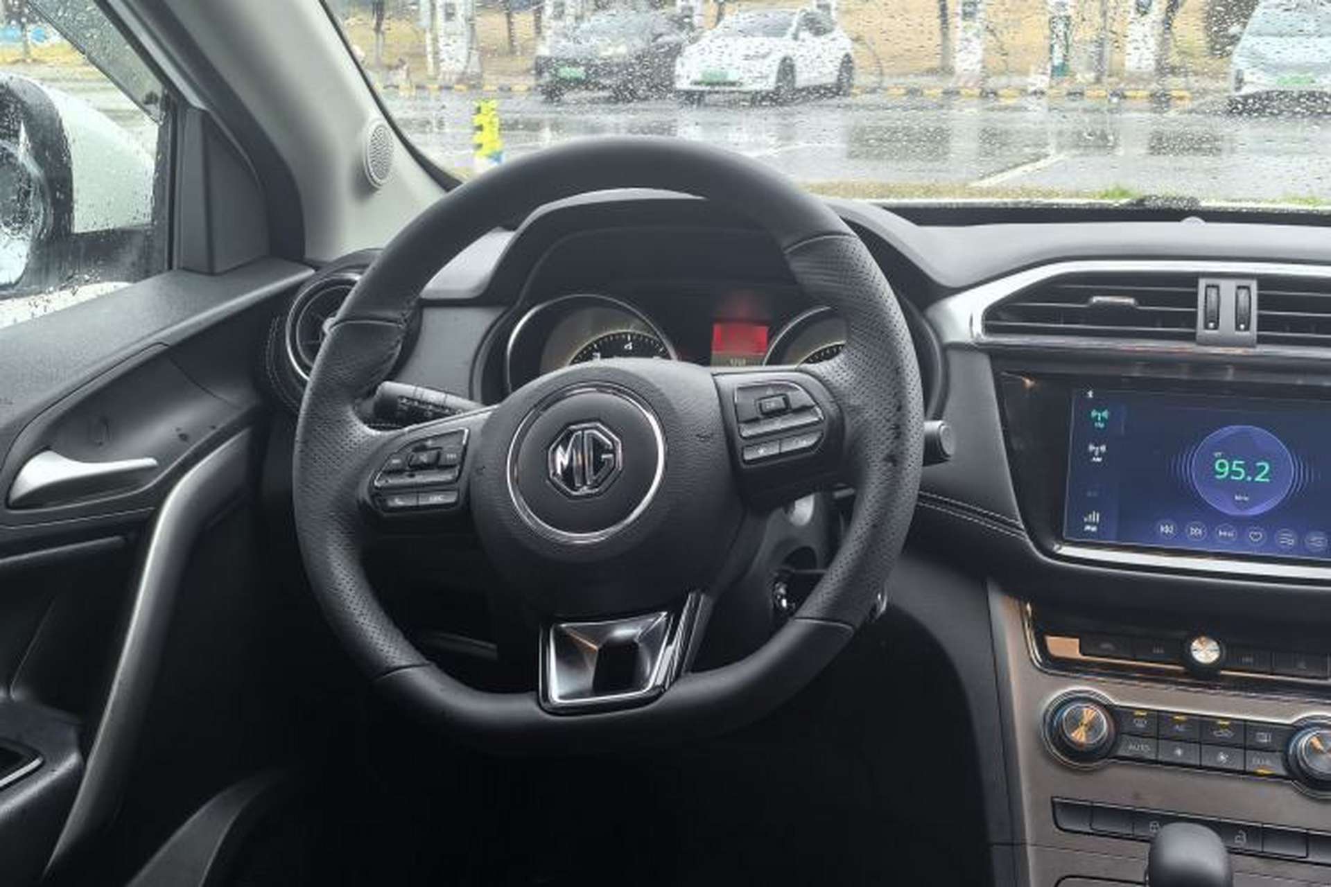 Used MG GS 2017 20T Automatic Luxury Edition Interior 8
